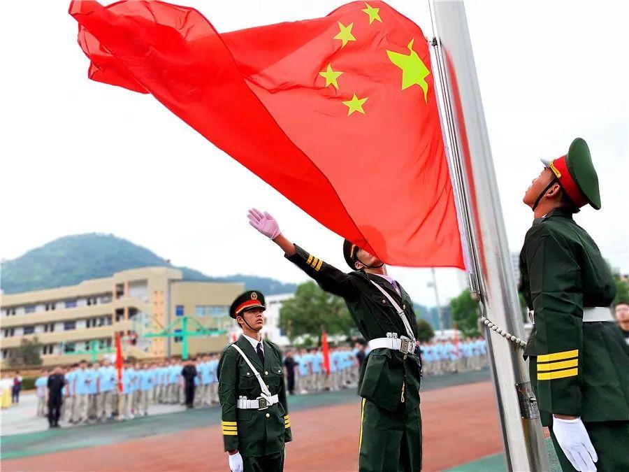 五一的来历(短 一点)